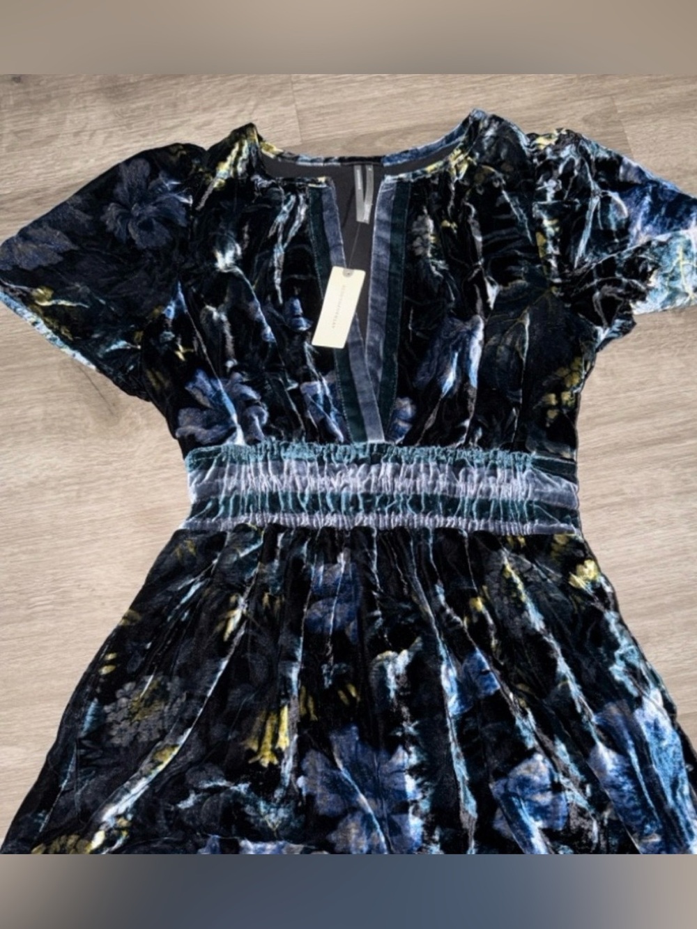 The Somerset velvet maxi dress - Picture 15 of 16